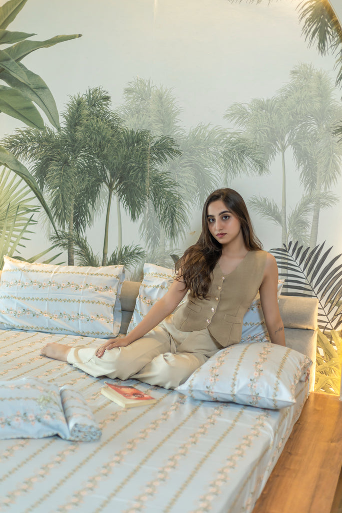 Reysha Digital Print Colour Premium Cotton Bedsheet - Blue Vine Whisper ( Thread Count 300 )