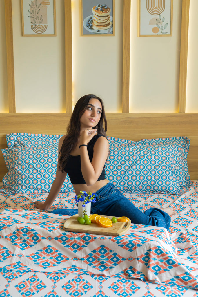 Reysha Digital Print Colour Premium Cotton Bedsheet - Ikkat Essence ( Thread Count 300 )