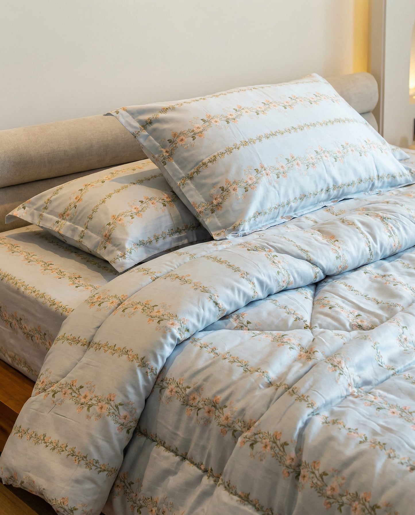 Reysha Digital Print Colour Premium Cotton Bedsheet - Blue Vine Whisper ( Thread Count 300 )