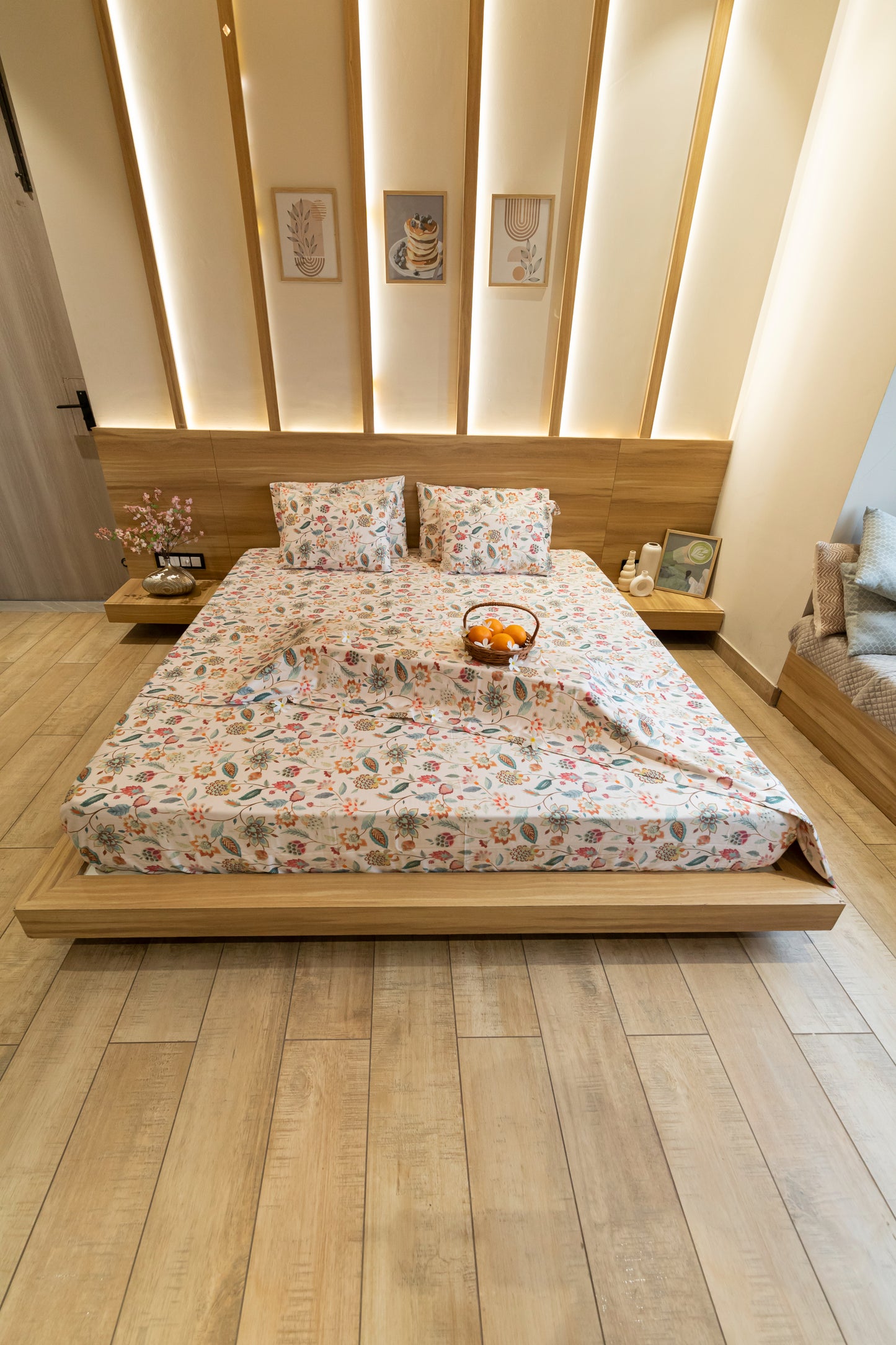 Reysha Digital Print Colour Premium Cotton Bedsheet - Persian Garden ( Thread Count 400 )