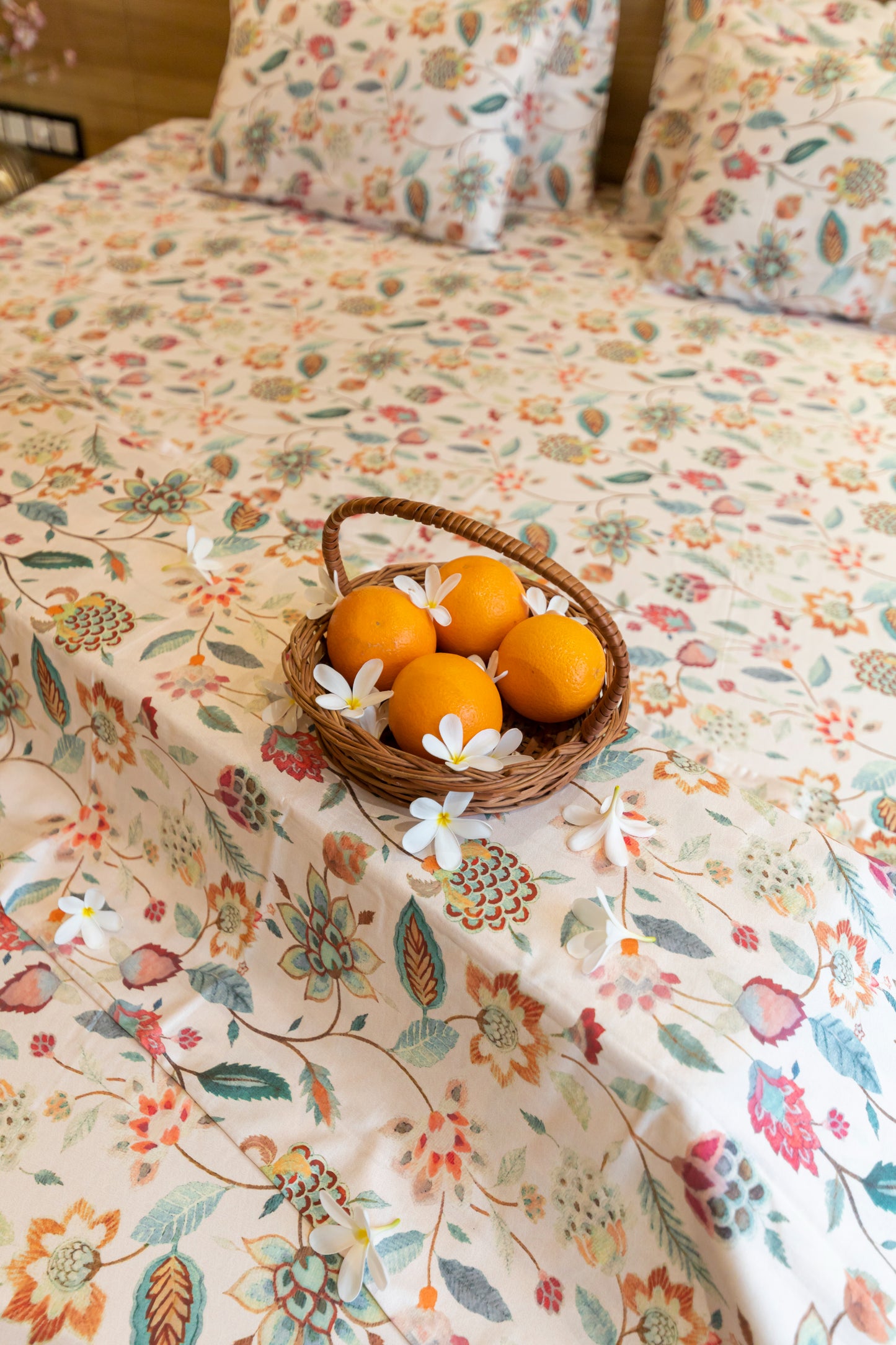 Reysha Digital Print Colour Premium Cotton Bedsheet - Persian Garden ( Thread Count 400 )