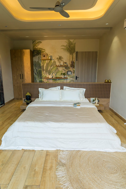 Jacquard Checkmate- Ivory 400 TC